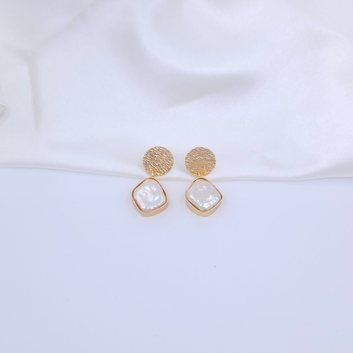 Floral Mother of Pearl & Red Monalisa Stone Necklace Set Earrings