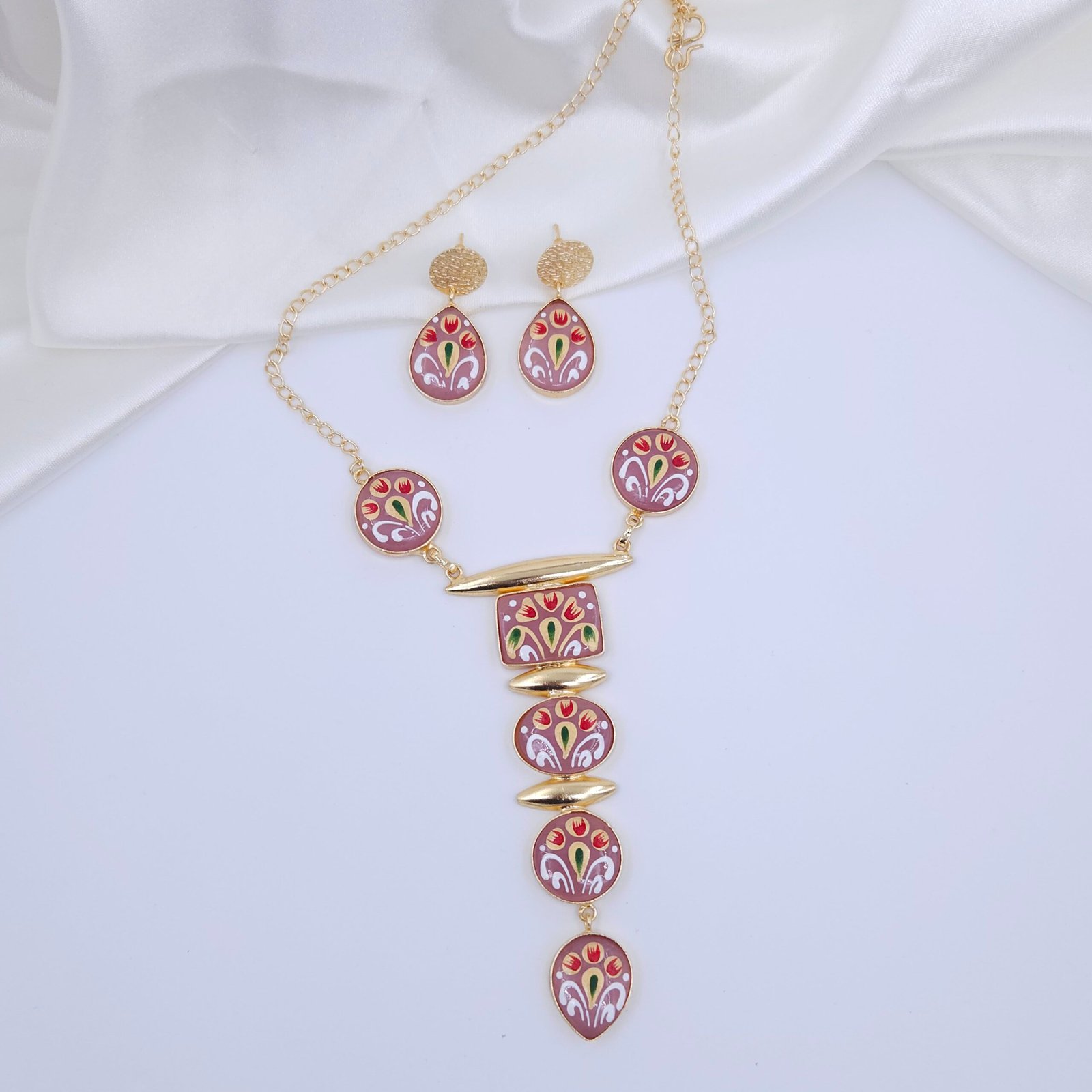 Handcrafted Hand-Painted Monalisa Stone Jewellery Set – Floral Gold-Plated Necklace & Drop Earrings (Anti-Tarnish) Handcrafted Hand-Painted Monalisa Stone Jewellery Set – Floral Gold-Plated Necklace & Drop Earrings (Anti-Tarnish)