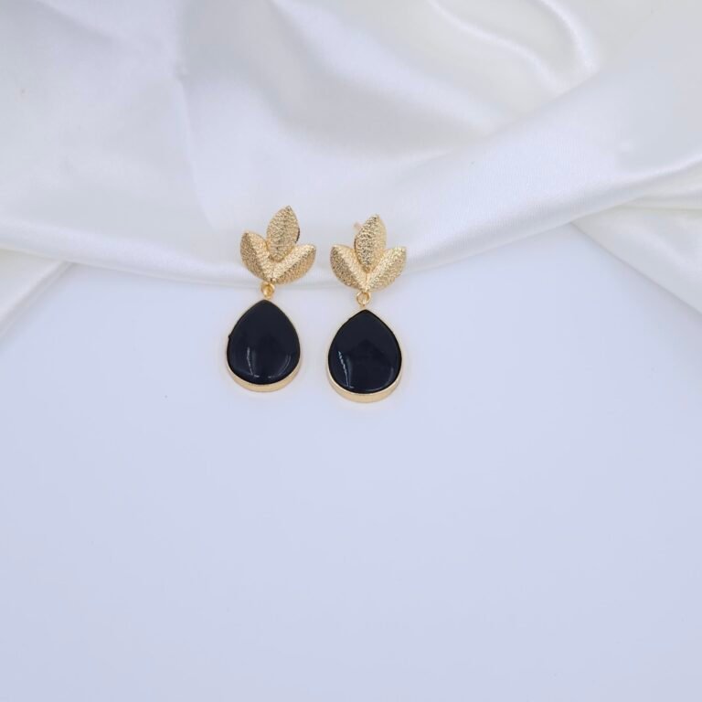 Handcrafted Anti-Tarnish Multi-Color Monalisa Stone Jewellery Set – Modern Gold-Plated Necklace & Leaf Drop Earrings