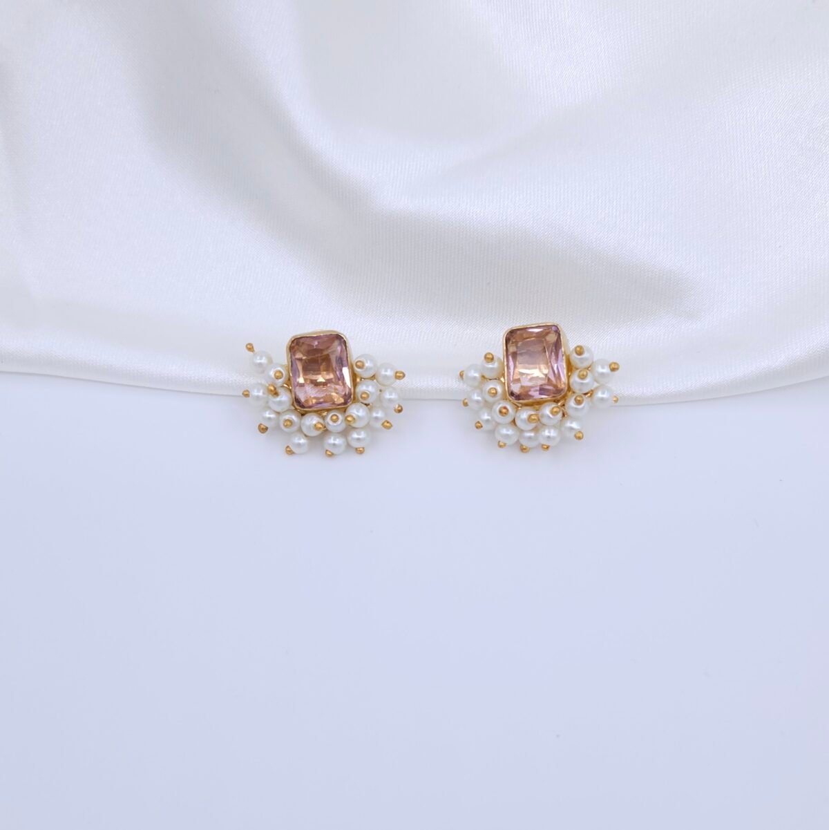 Handcrafted Anti-Tarnish Pink Stone & Pearl Jewellery Set – Gold-Plated Necklace, Earrings & Adjustable Ring