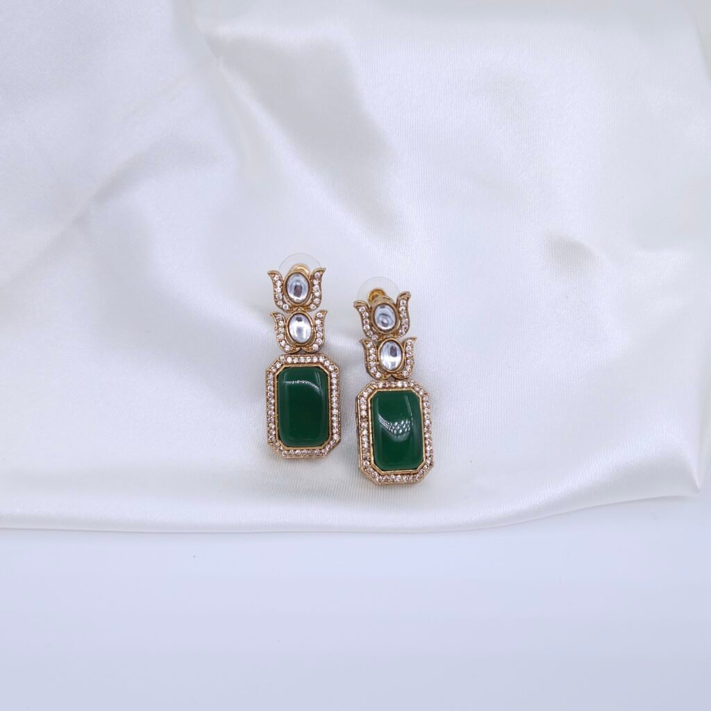 Handcrafted Anti-Tarnish Green Monalisa Moissanite Diamond Necklace Set