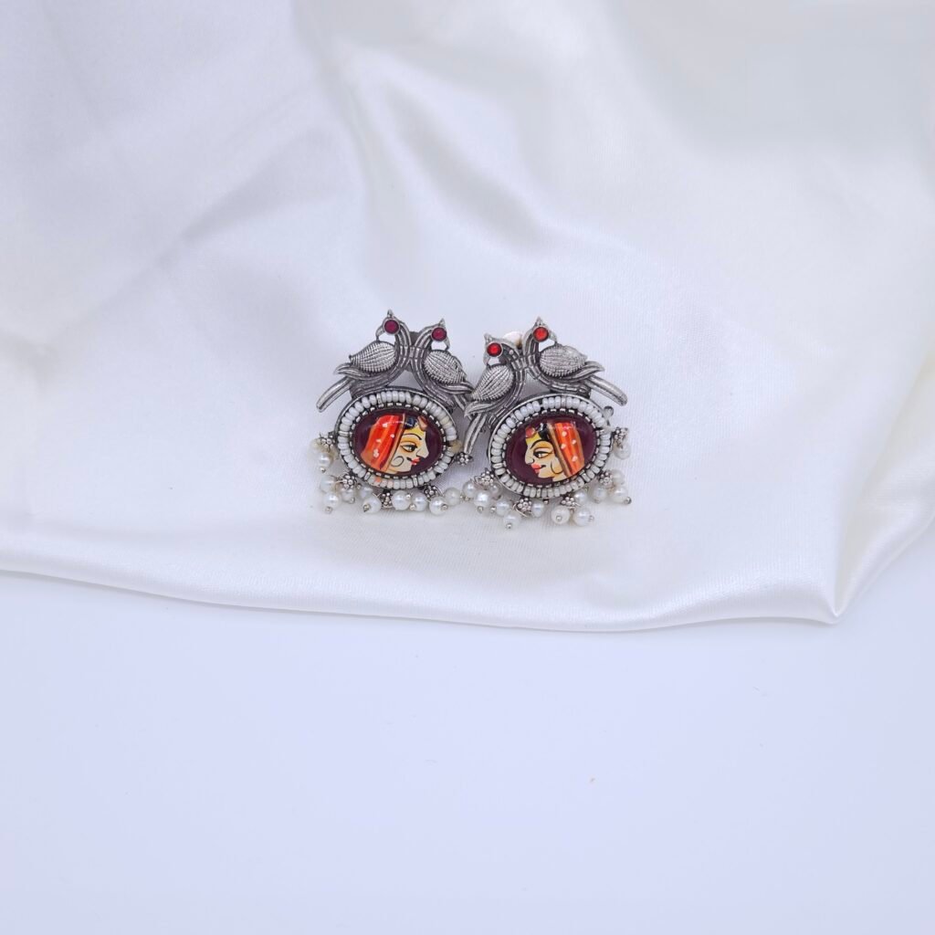 Handcrafted Silver Replica Hand-Painted Monalisa Stone Necklace Set with Pearls & Gemstones