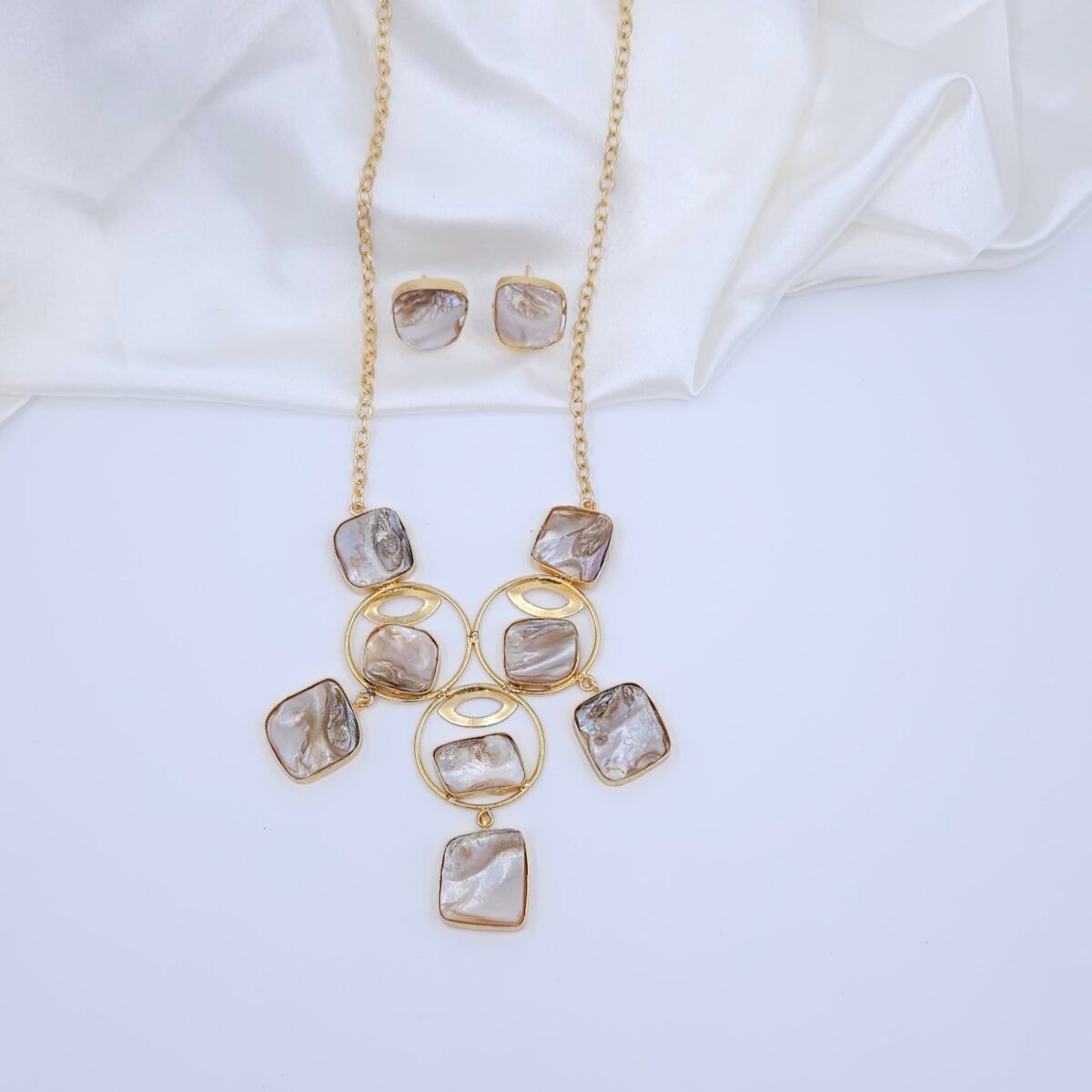 Handcrafted Anti-Tarnish Gold Geometric Mother of Pearl Necklace Set