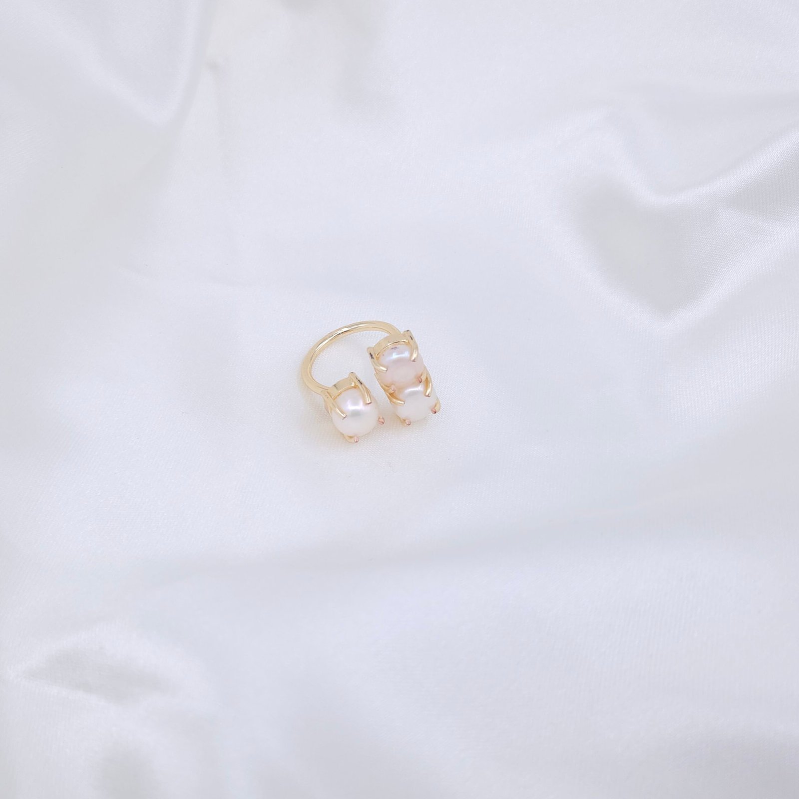 Handcrafted Real Pearl Claw Ring in Brass (Triple Pearl Adjustable) Handcrafted Real Pearl Claw Ring in Brass (Triple Pearl Adjustable)