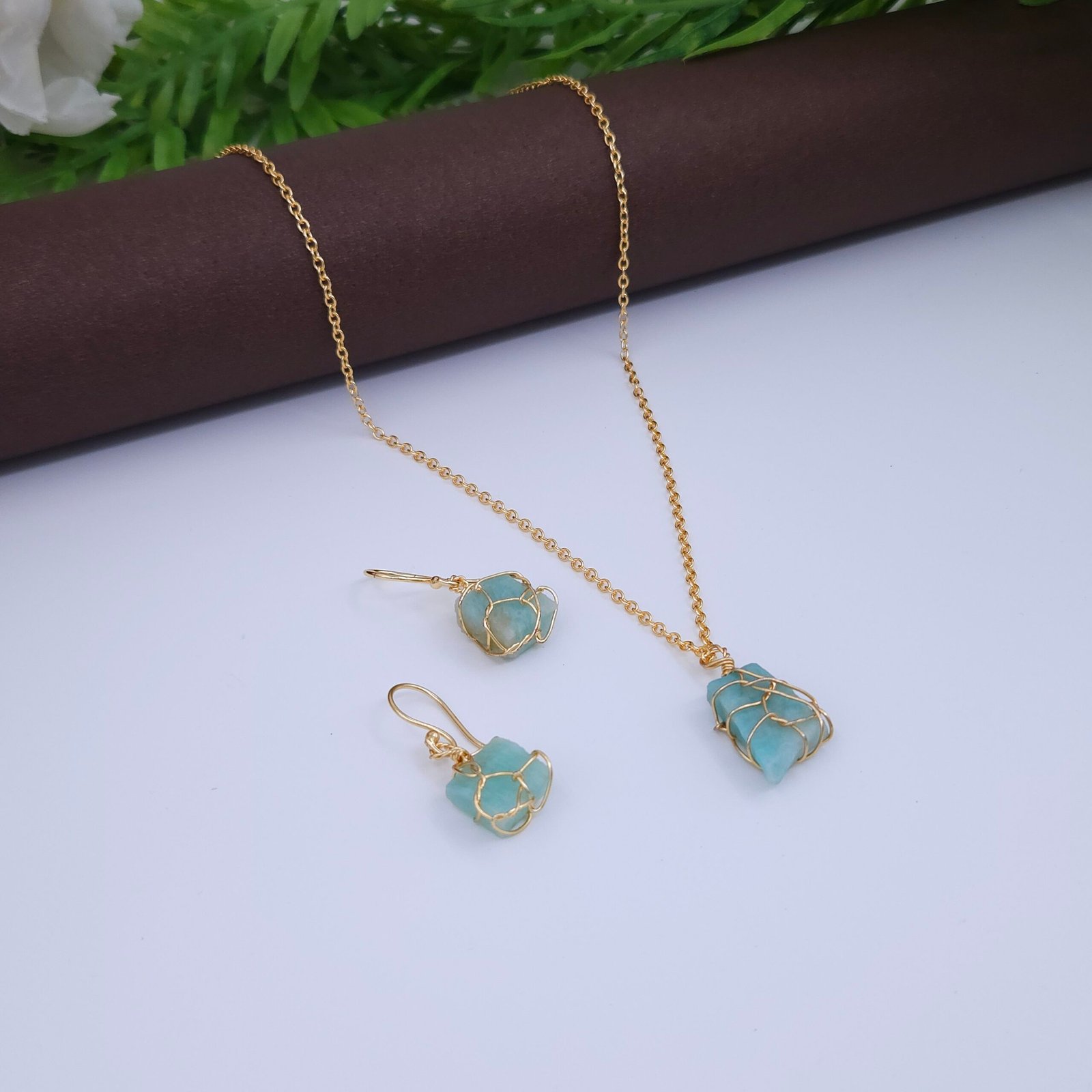 Aqua Blue Natural Stone Wire Wrapped Jewelry Set - Gold Aqua Blue Natural Stone Wire Wrapped Jewelry Set - Gold