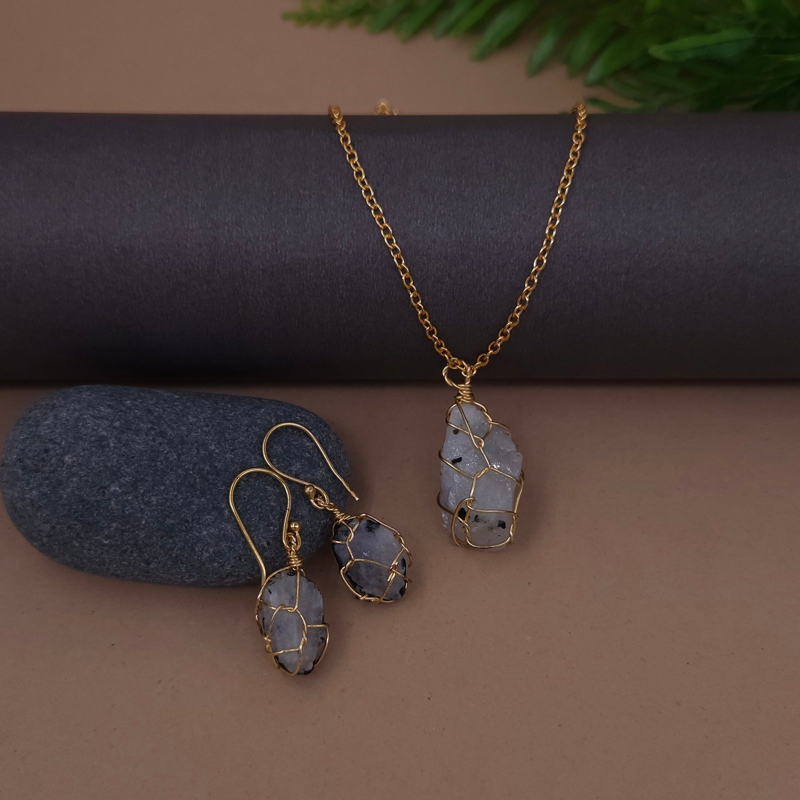 Handcrafted Anti-tarnish Moonstone Wire Wrapped Jewelry Set Handcrafted Anti-tarnish Moonstone Wire Wrapped Jewelry Set