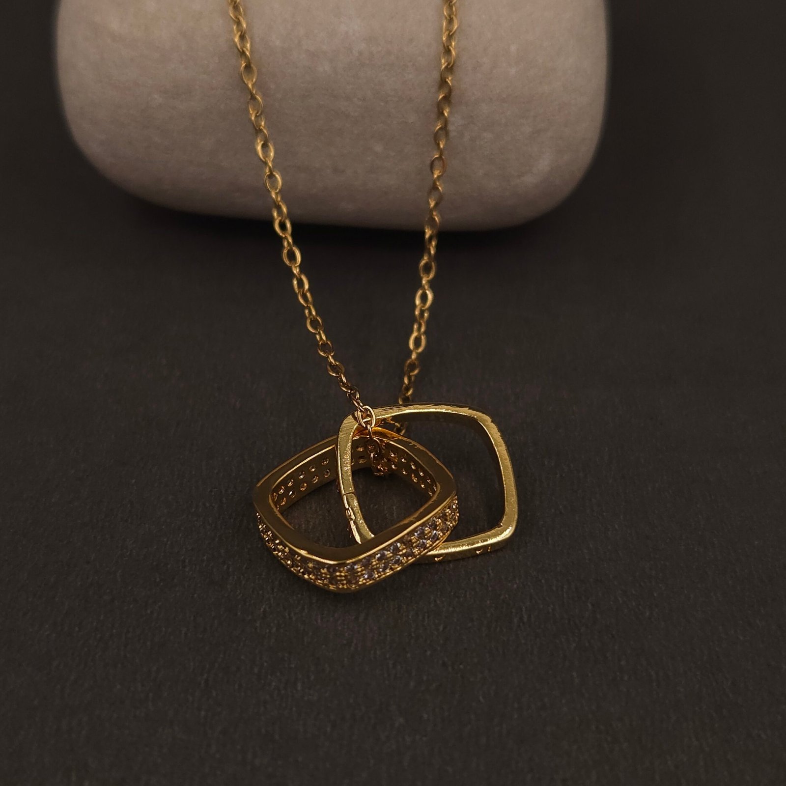 Stainless Steel Linked Square Pendant Necklace - Anti-Tarnish Gold Finish Stainless Steel Linked Square Pendant Necklace - Anti-Tarnish Gold Finish