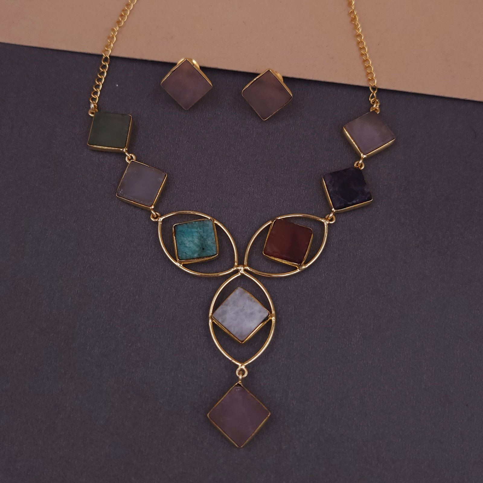 Handmade Brass Geometric Multicolor Stone Necklace Set - Anti-Tarnish Handmade Brass Geometric Multicolor Stone Necklace Set - Anti-Tarnish