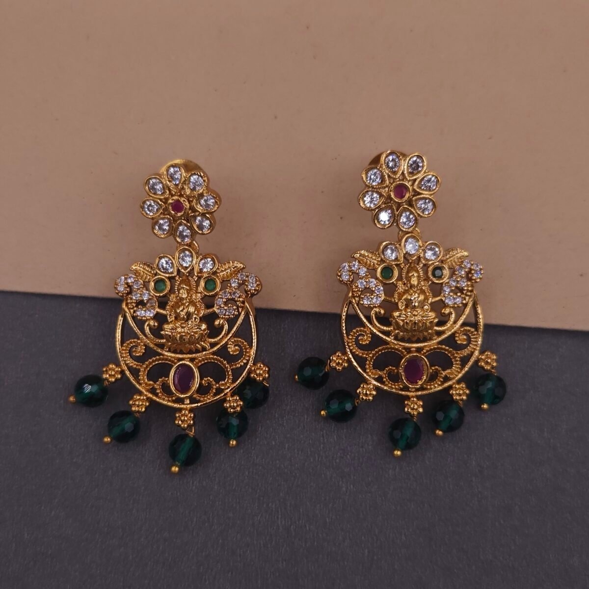 traditional lakshmi temple jewelry necklace set